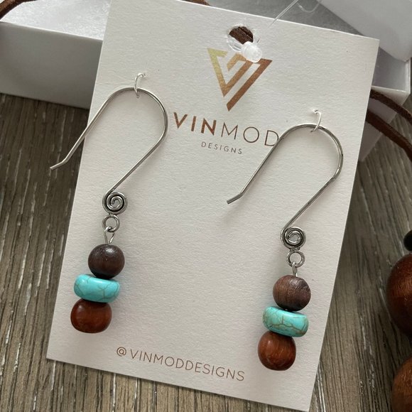 VINMOD Designs Wood Beads & Turquoise Color & Earring Set 23" - Picture 3 of 5